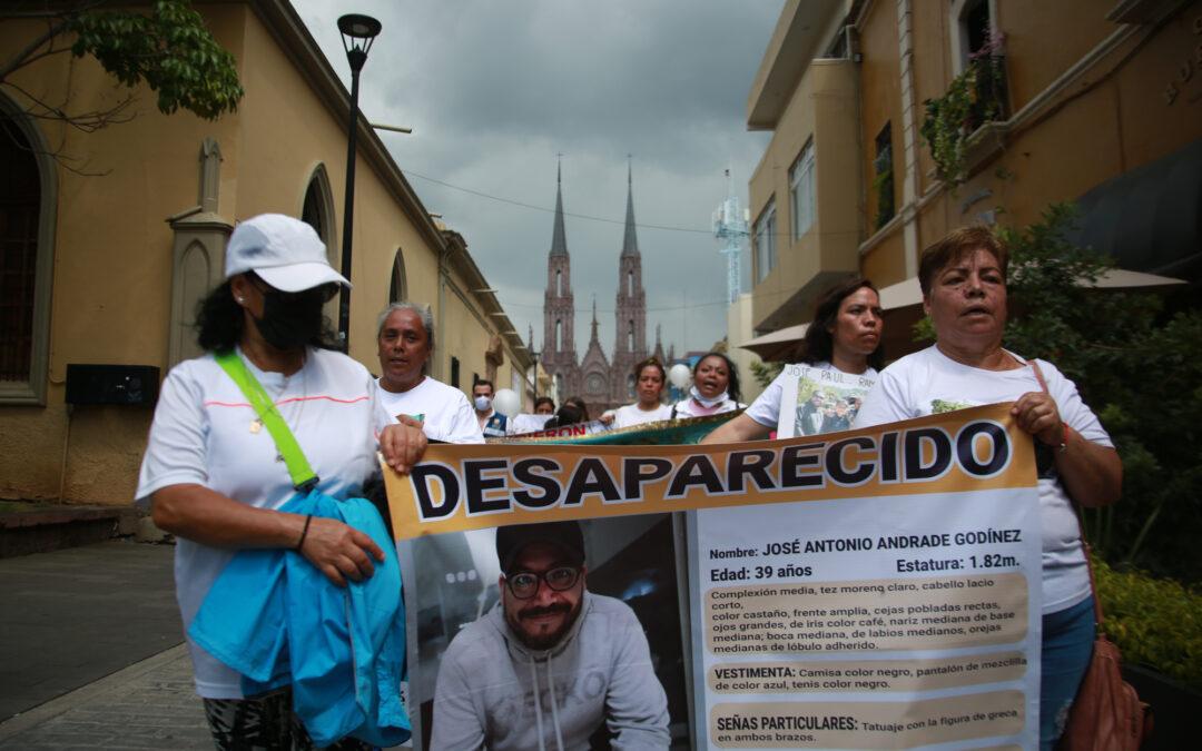 El país que mira a otro lado, hasta que una madre le cierra la calle