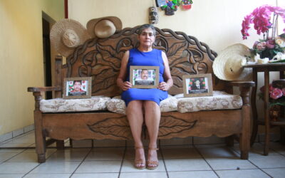 “Estoy buscando los pedacitos de corazón que me quitaron”