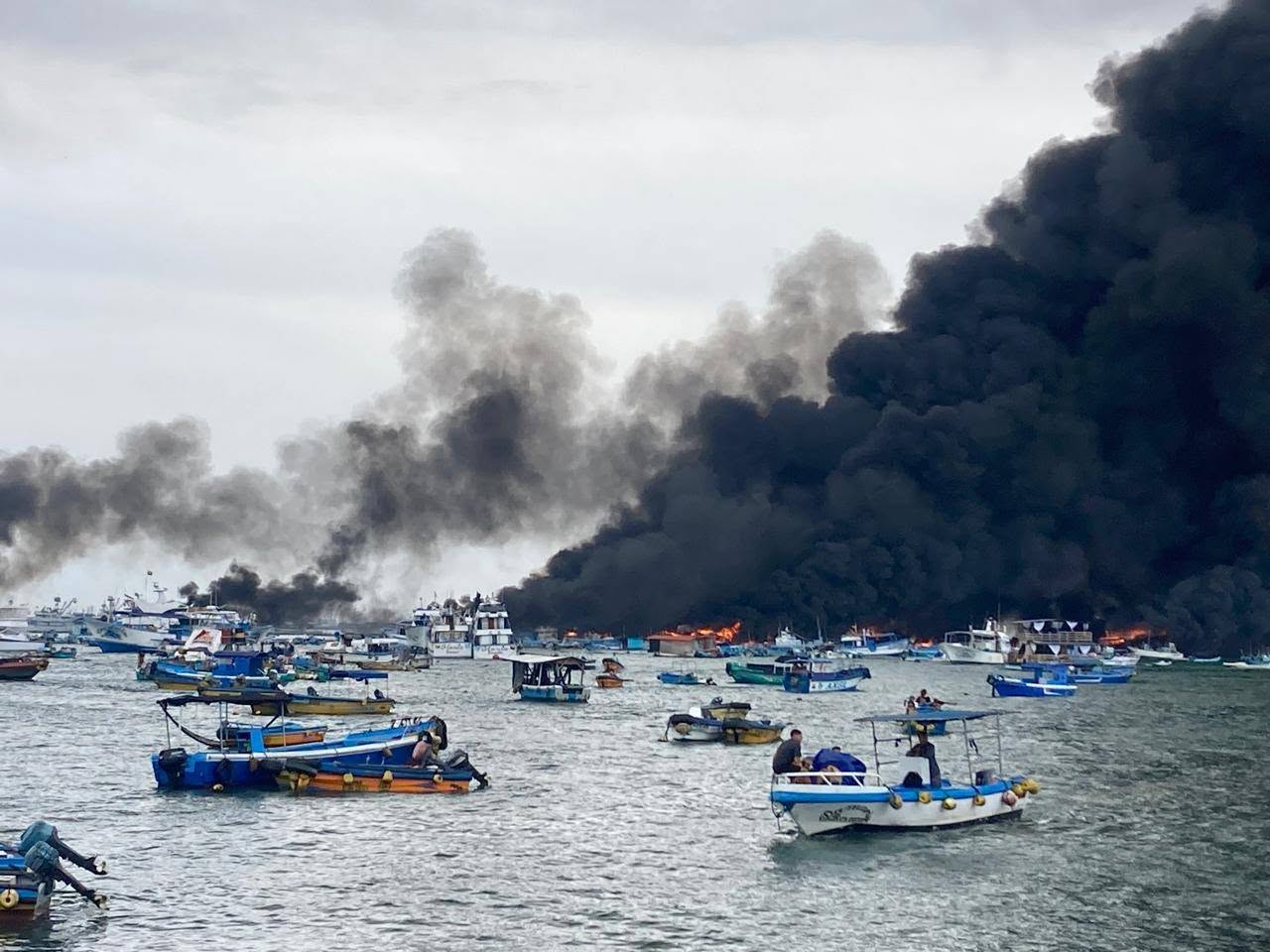 06JUN2026_Incendio en Manta_2